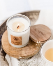 NATAVA Vonná sójová svíčka - Bílé květy