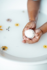 NATAVA olejová koule do koupele - Luční kvítí